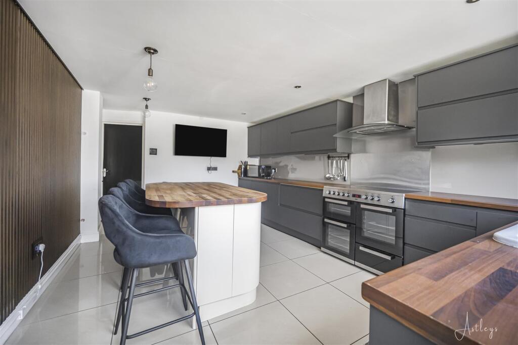 House in Swansea - View 3