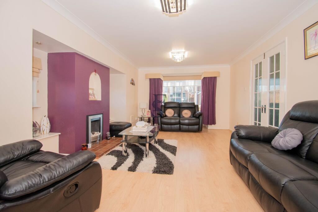 Rawlings Court, Oadby, Leicester photo 2