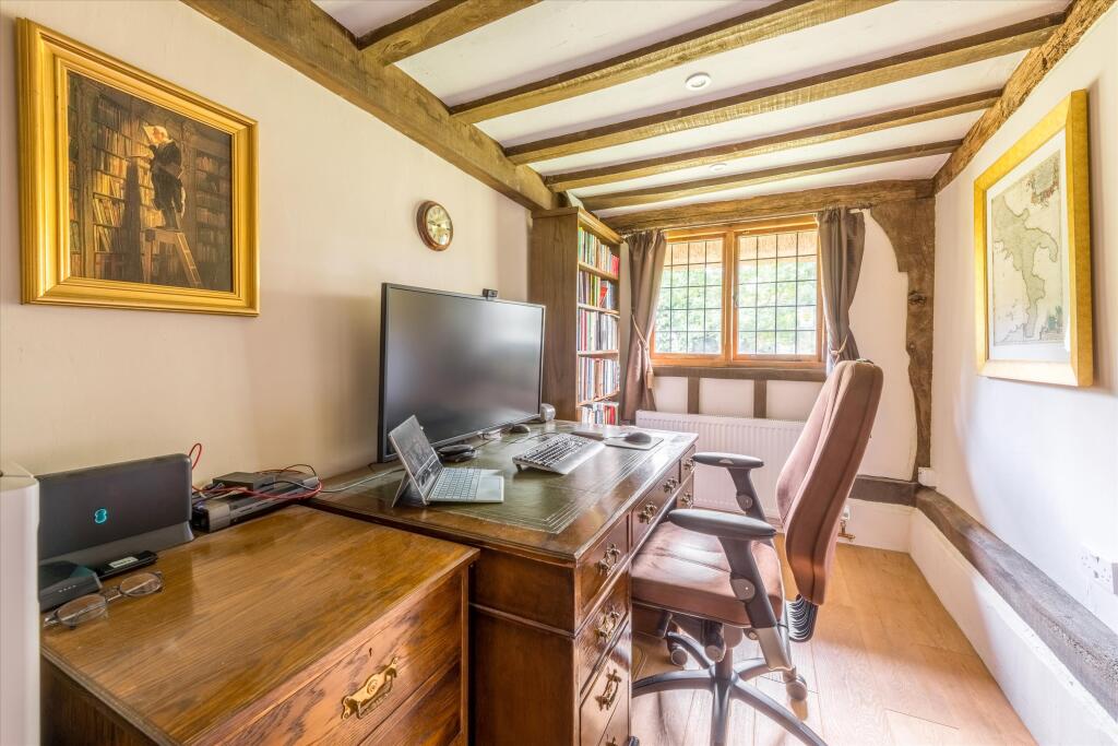 House in Tonbridge - More