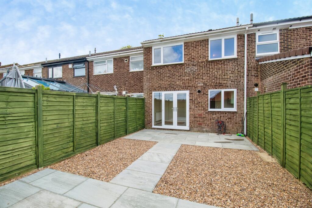 House in Harborough, Leicestershire - View 2
