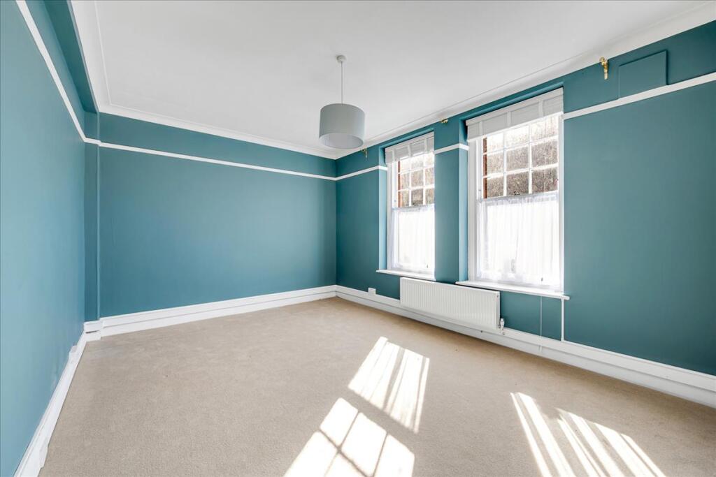 Apartment in London - View 5