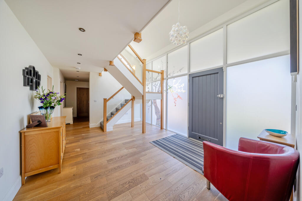 House in St Albans, Harpenden - View 4