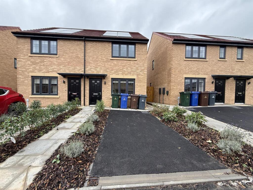 Main image of property: Willows Heights, Thurnscoe, S63