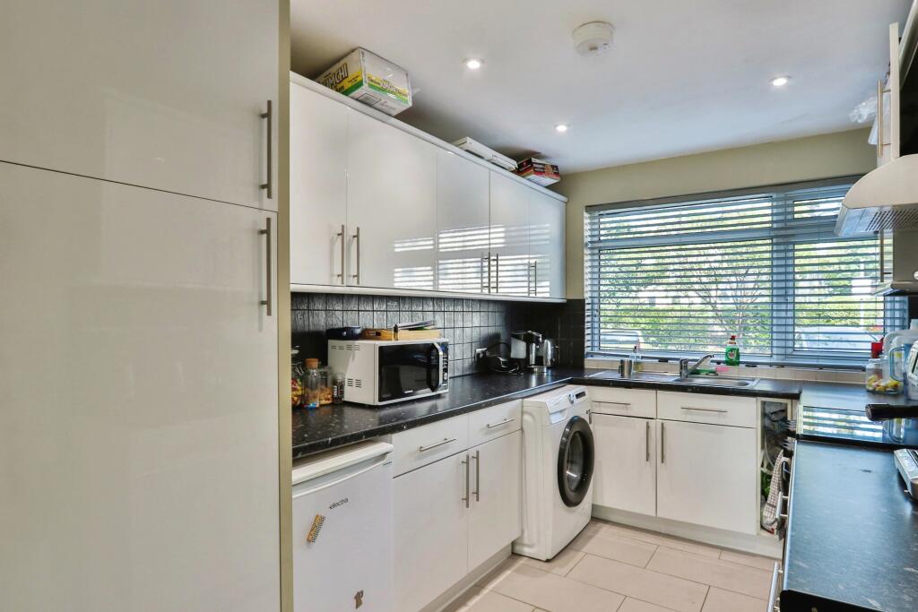 Boscombe Spa Road, BOURNEMOUTH, Dorset, BH5 – pohled 5