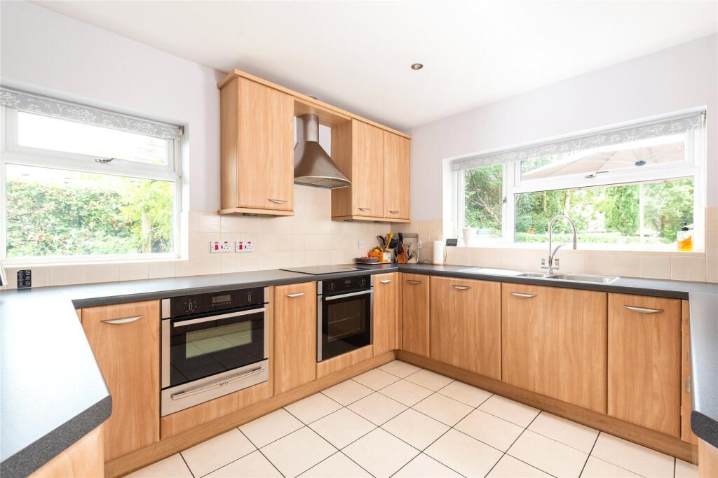 House in Biddenham, Bedford - View 4