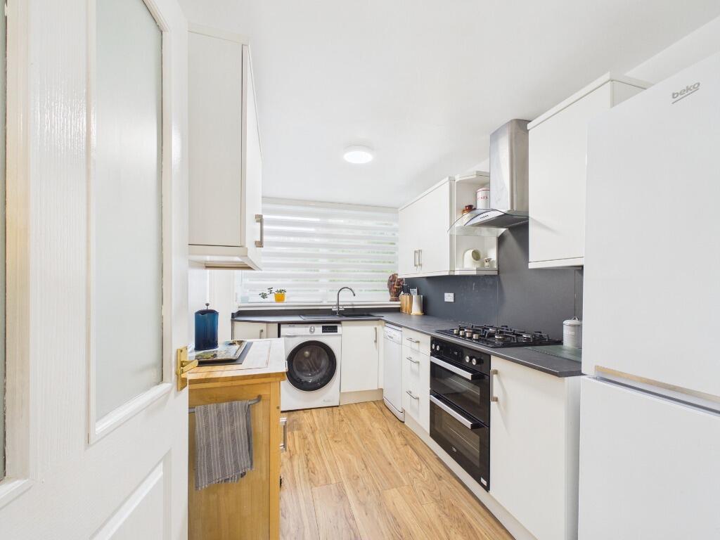House in Glasgow - More