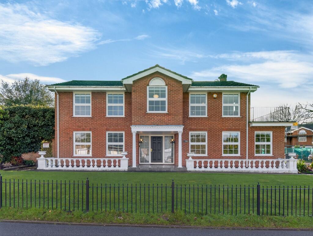 Main image of property: Moffats Lane, Brookmans Park, AL9