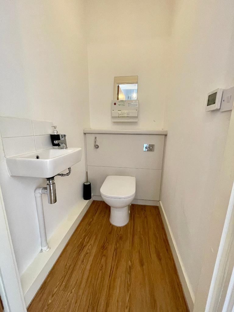 3 bedroom mews property for rent