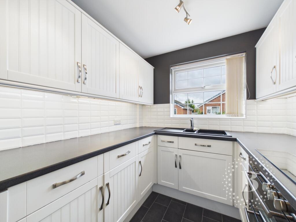 Dickens Place, Copthorne, Shrewsbury, SY3 photo 3