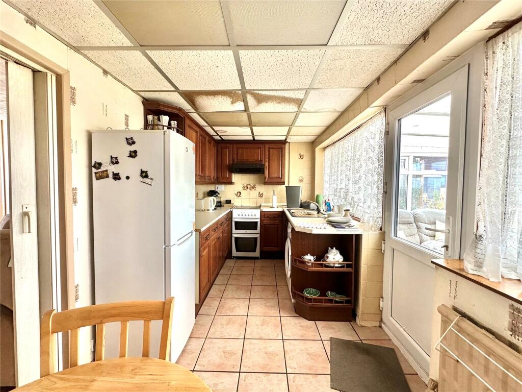 House in Highworth, Swindon - View 4