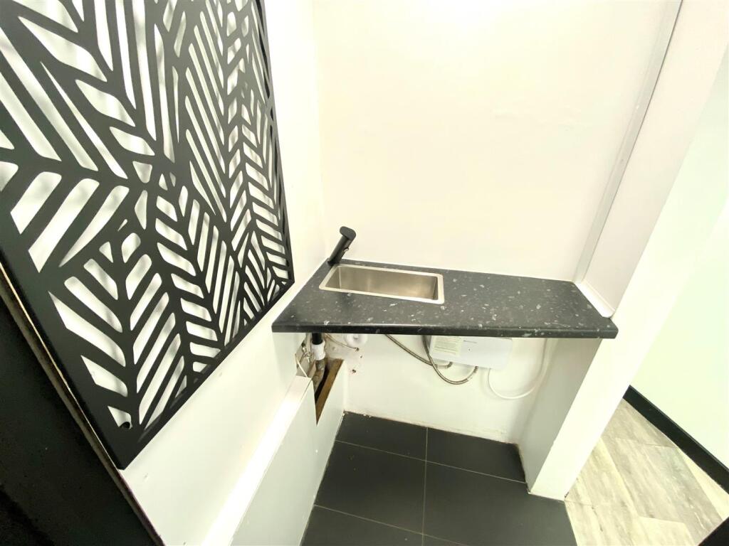 Additional image 7 of Central Drive, St Albans