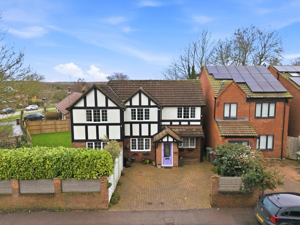 Marshalswick Lane, St. Albans, Hertfordshire, AL1