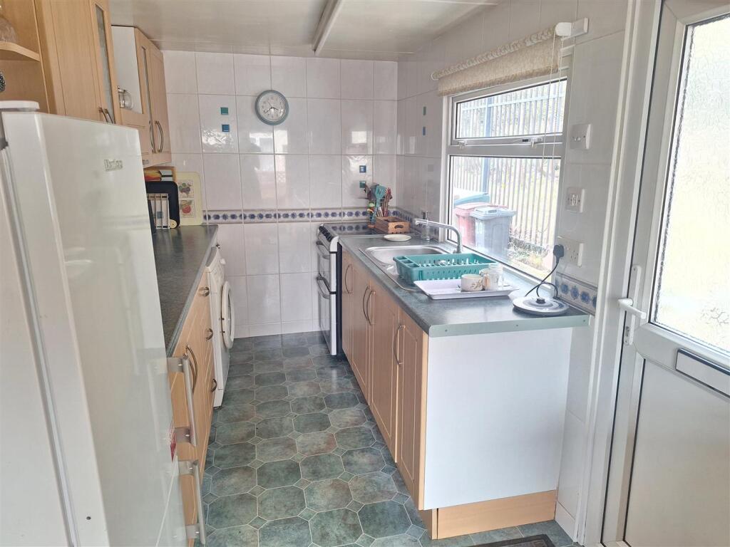 Peppard Road, Caversham, Reading photo 4
