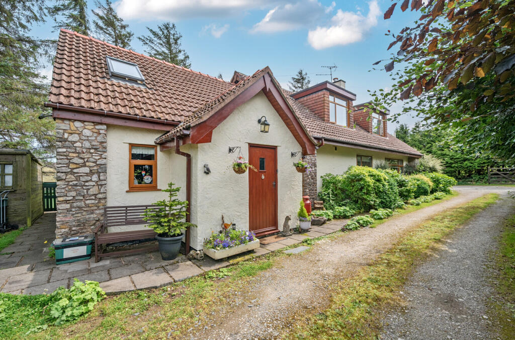3-bed detached on Llansannan DENBIGHSHIRE, £425,000