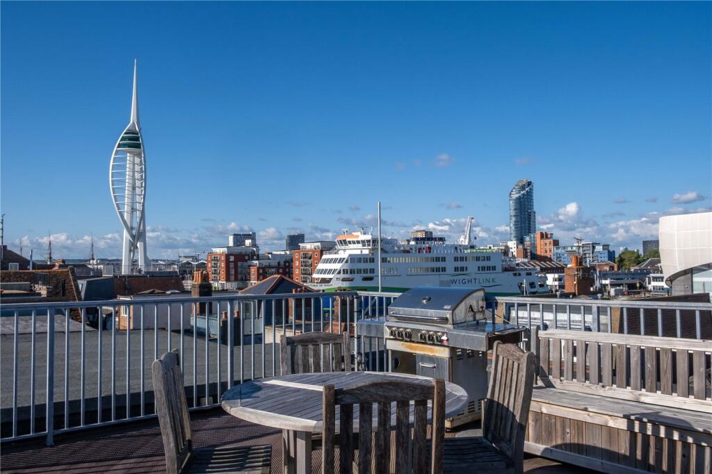 West Street, Portsmouth, Hampshire, PO1 - View 4