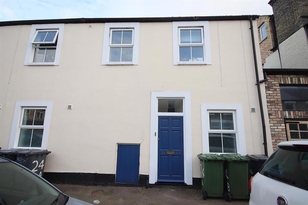 Main image of property: Sleaford Street, Cambridge