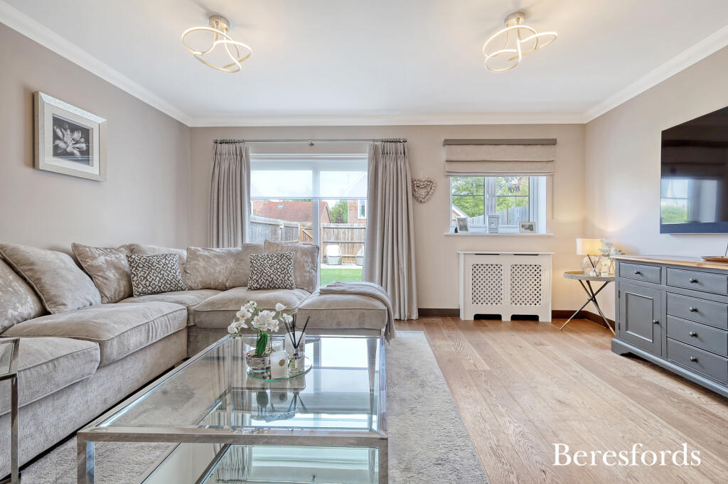 House in Brentwood, The Elms, Mountnessing - View 3