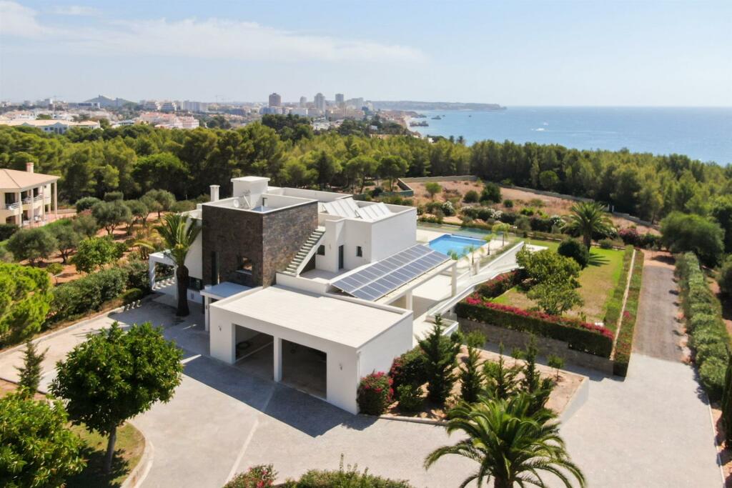 Main image of property: Algarve, Portimão