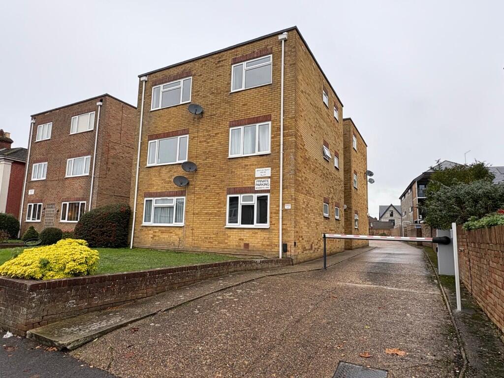Main image of property: Waterloo Road, Southampton, Hampshire, SO15