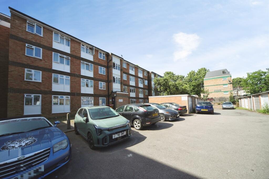 Main image of property: Brook Street, Luton