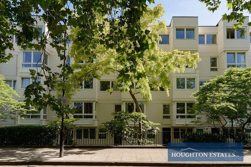 Main image of property:  Warwick Crescent Little Venice W2