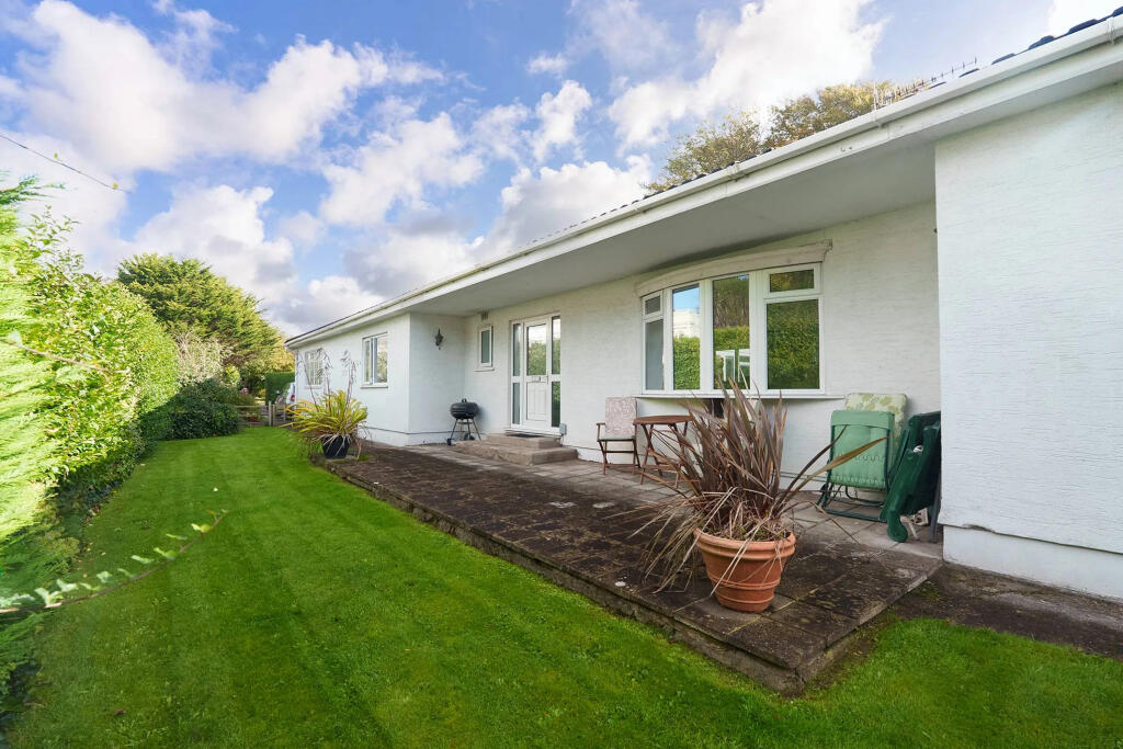House in Union Mills - View 5