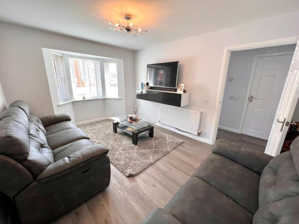 House in Duston, Marina Park, Upton - View 2