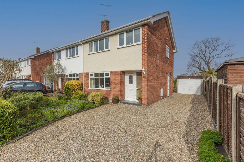 3-bed semi-detached on Hunters Drive, Tarvin, CH3, £325,000