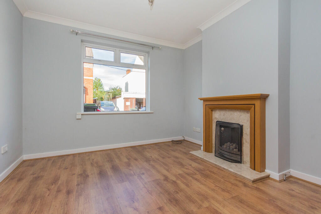 Manton Road, Irthlingborough photo 4
