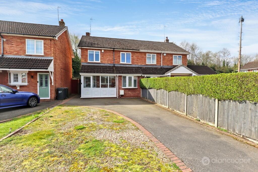 Main image of property: Southfield Close, Weddington, Nuneaton, CV10 0BE