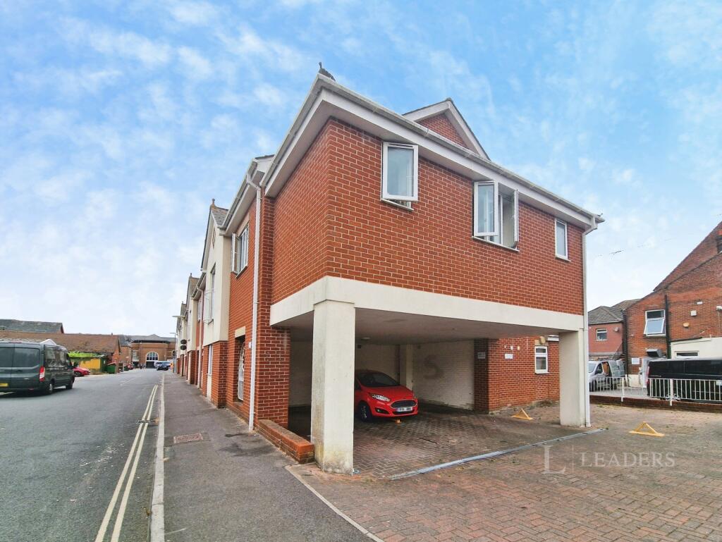 Main image of property: Hanns Way, Eastleigh, Hampshire, SO50