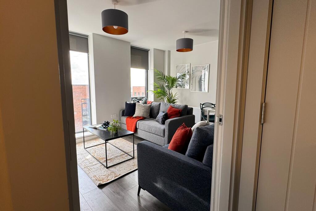 6% Projected Rental Yields | One Baltic Square, Liverpool Baltic Triangle – Sleek 2 Bed, Central Liverpool Investment photo 4