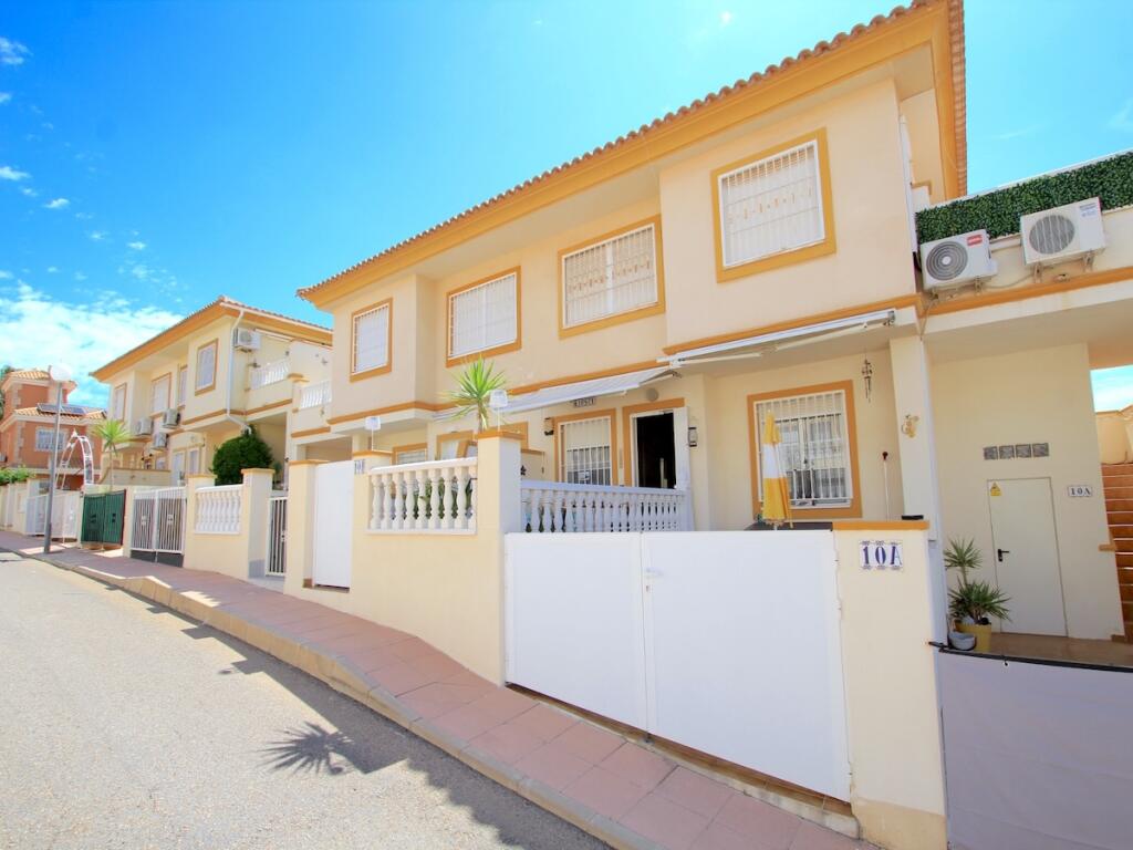 Main image of property: Valencia, Alicante, Playa Flamenca