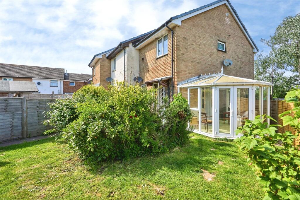 Main image of property: Alvington Manor View, Newport, Isle of Wight, PO30