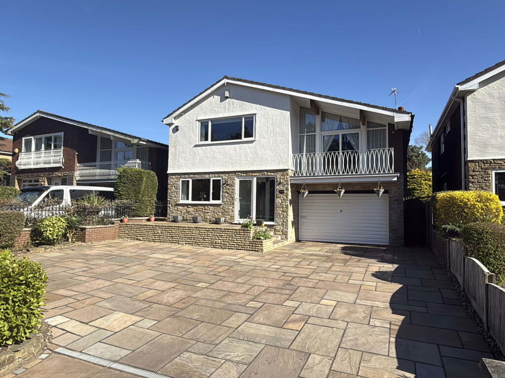 4-bed detached on Fleetwood Road, Churchtown, Southport, PR9, £575,000
