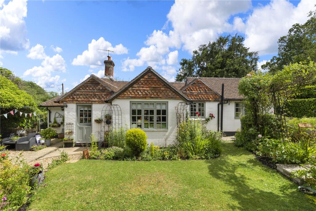Main image of property: Petworth Road, Chiddingfold, Godalming, Surrey, GU8