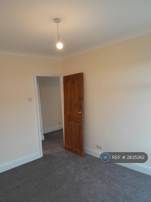 Additional image 15 of Moor View, Bradford, BD4