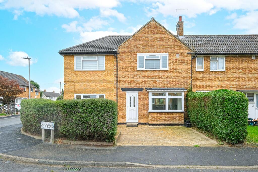 Main image of property: Springfield Road, Cheshunt, EN8