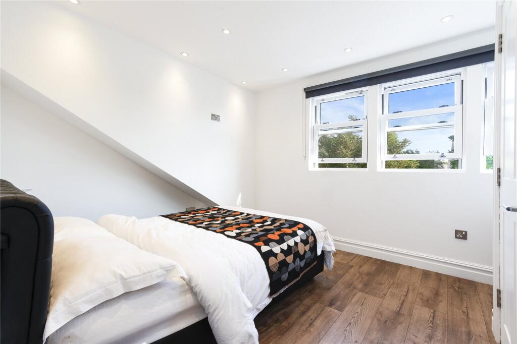 Apartment in London, Kensal Town, Maida Hill - More