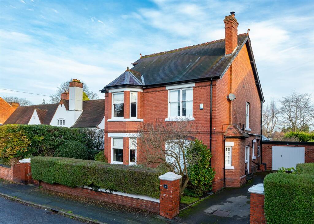 Main image of property: 16 Church Hill Road, Tettenhall, Wolverhampton, WV6 9AT