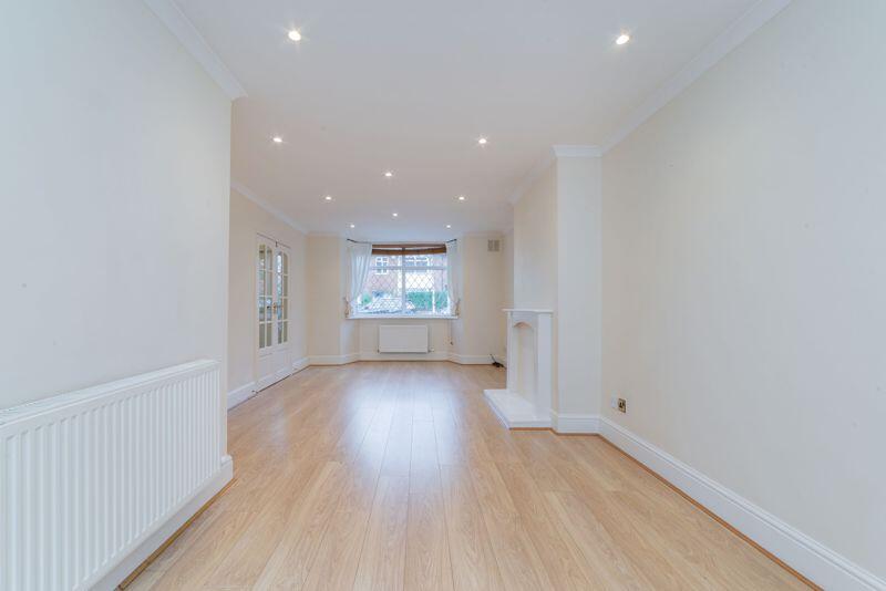 3 bedroom town house for rent