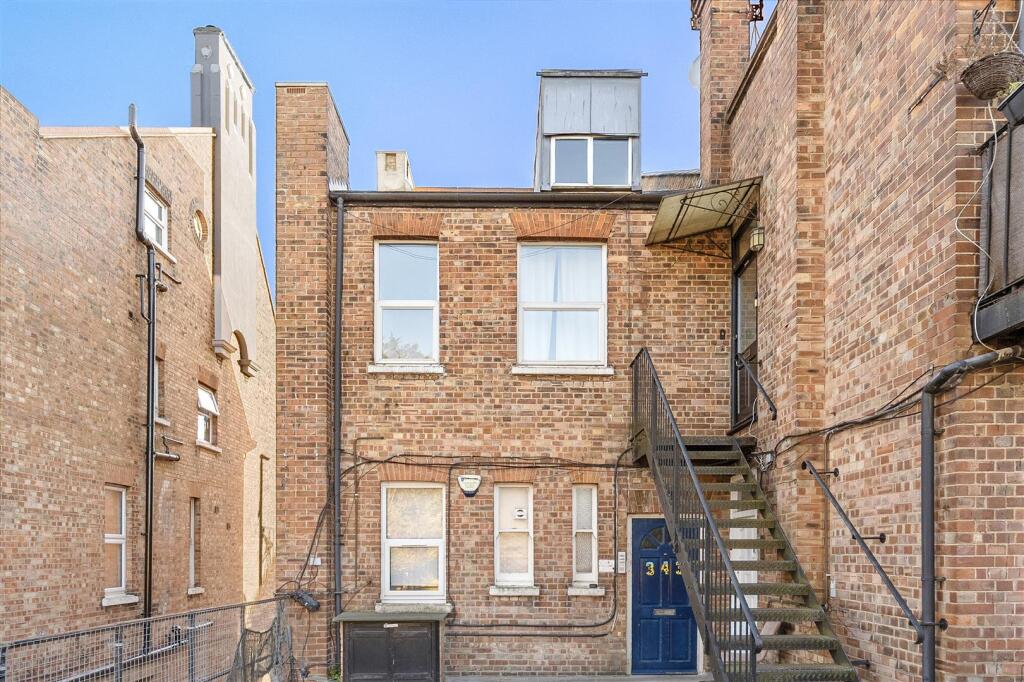 Main image of property: Green Lanes, London