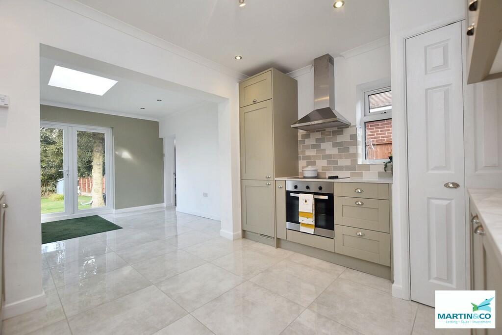3-bed bungalow on Brookside, Burbage, £350,000