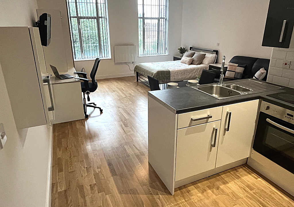 Apartment in Leicester, Highfields - View 4