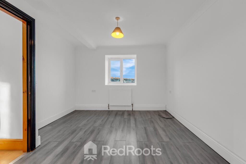 Apartment in Wakefield, South Kirkby and Moorthorpe - View 5
