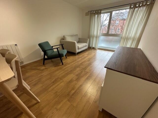 Apartment in Manchester - View 4