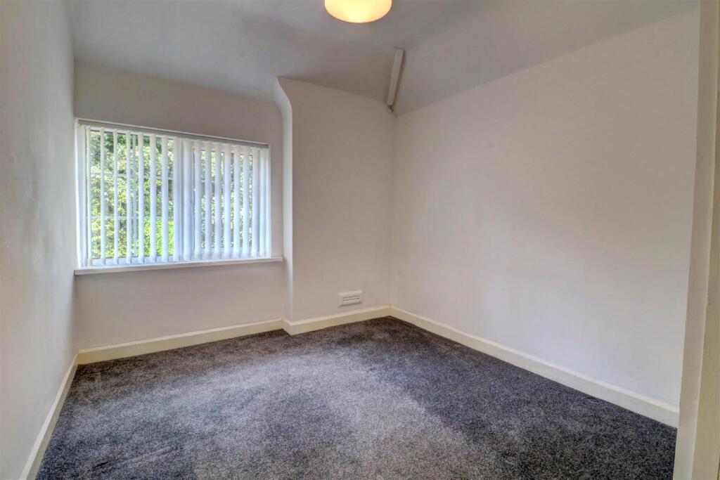 House in Walsall, Blakenall Heath - More