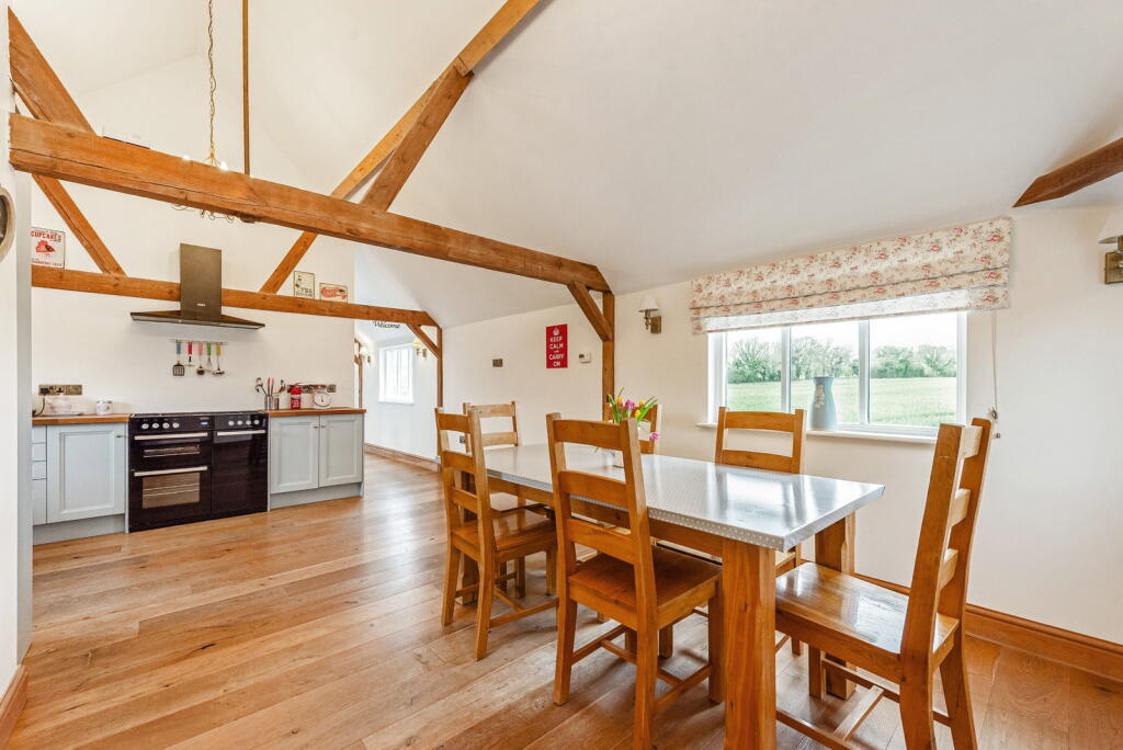 House in Southampton - View 5