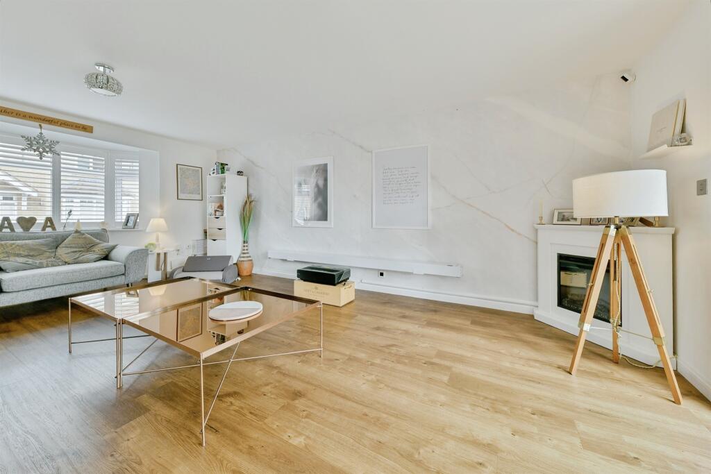 House in Stevenage, Stondon - View 4