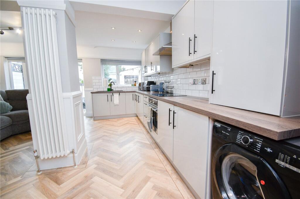 Carnsdale Road, Moreton, Wirral photo 4